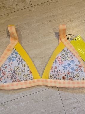 New ONEONE Floral Pastel Bikini Top